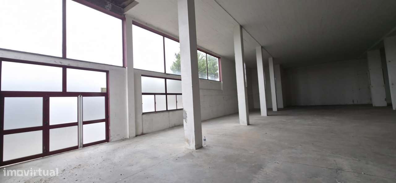 Armazém - Estrada de Eiras - Coimbra/Arrendamento - Grande imagem: 2/5