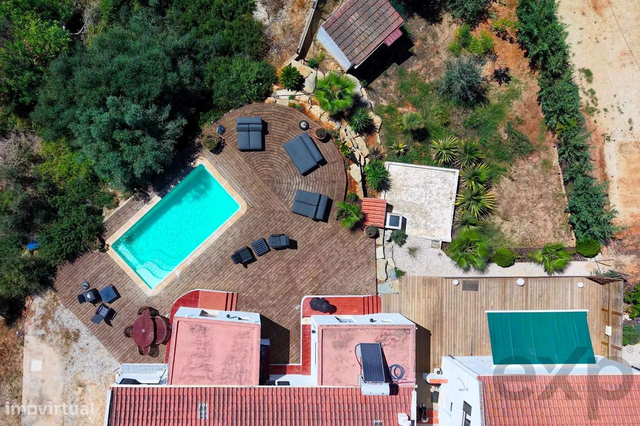 Típica Casa Algarvia com Estúdios, Piscina e Vista Serra.-13