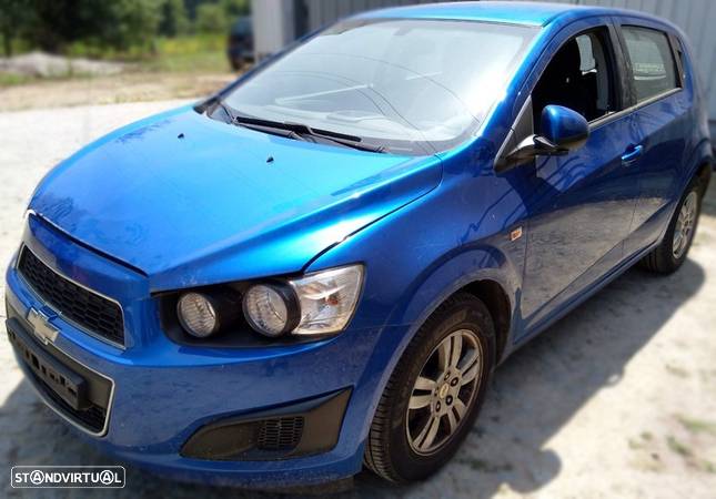 Chevrolet Aveo (T300) 1.3 VCDi 75cv - 2012 - Para Peças - 2