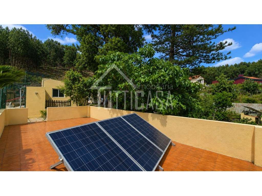Moradia T2+2 com Jardim, Garagem e Total Privacidade-31