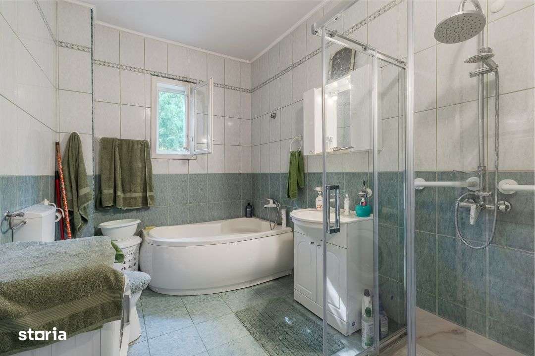 Casa spatioasa P+E, Santaul Mic com. Bors-12