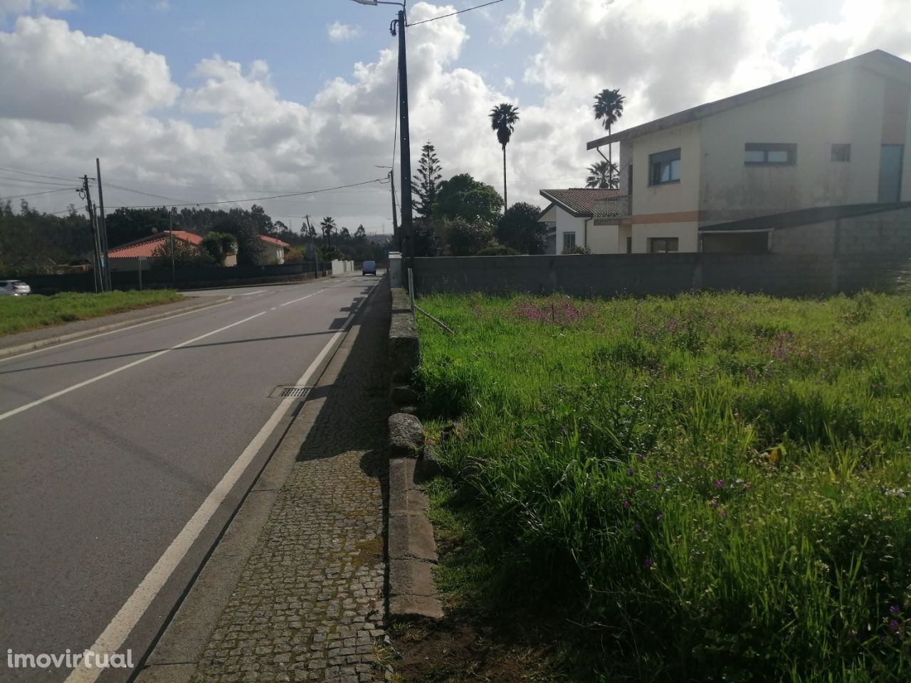 Terreno plano 900 m2 | Possibilidade divisão (2 lotes) | Via Diagonal