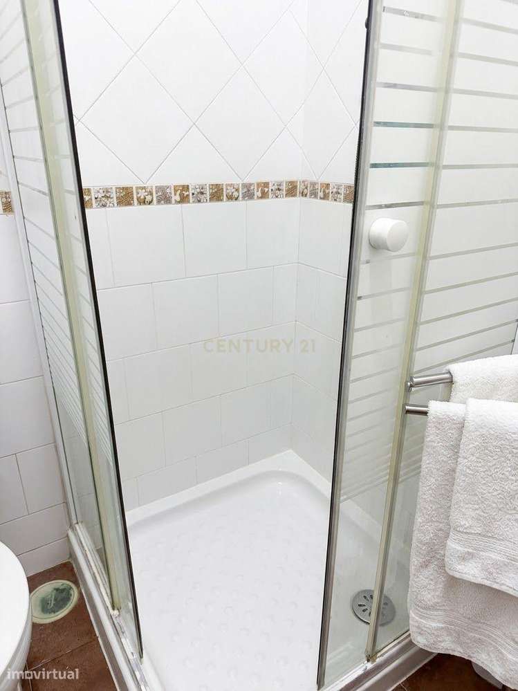 Apartamento de 2 assolhadas com terraço! centralidade absoluta...-15