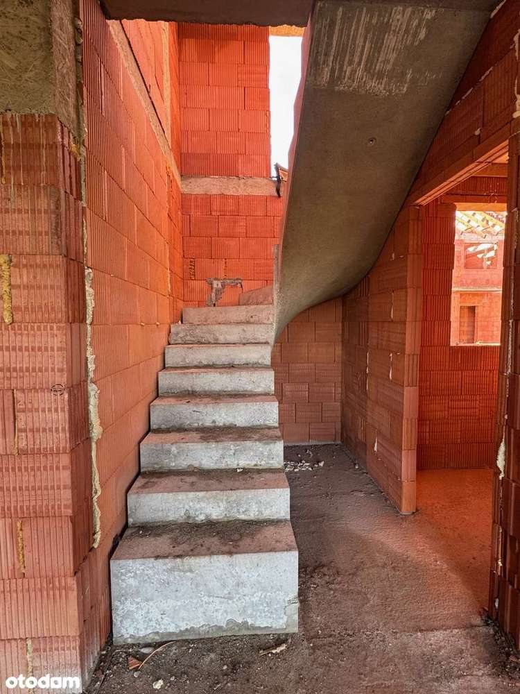 Nowoczesny kompaktowy dom tuż przy Wrocławiu-15