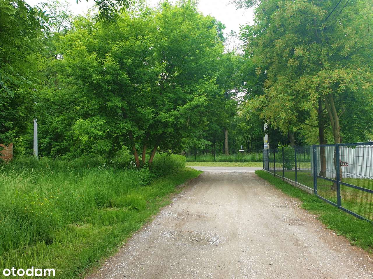 Kilka działek sprzedanych.Pozostały 4. Blisko Glinianki-szkoły,sklepów-5