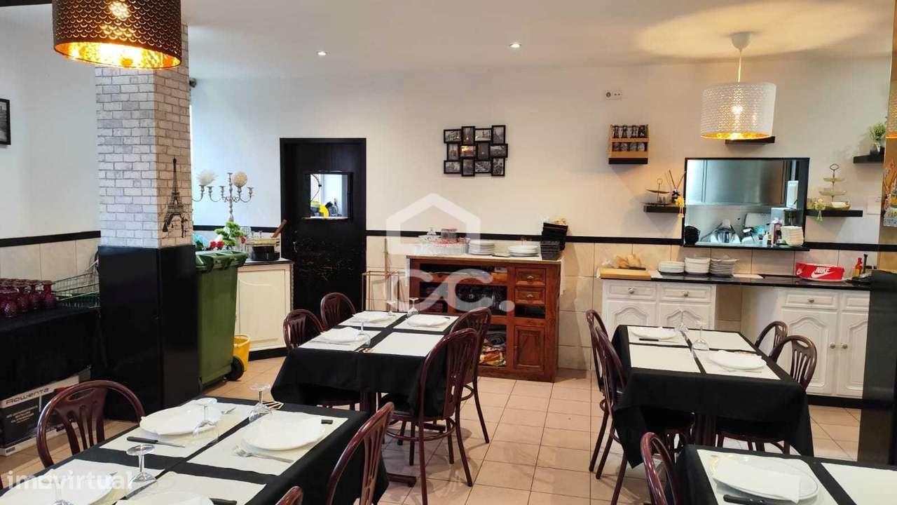 Loja comercial à venda em Vila Nova do Campo — Santo Tirso-8