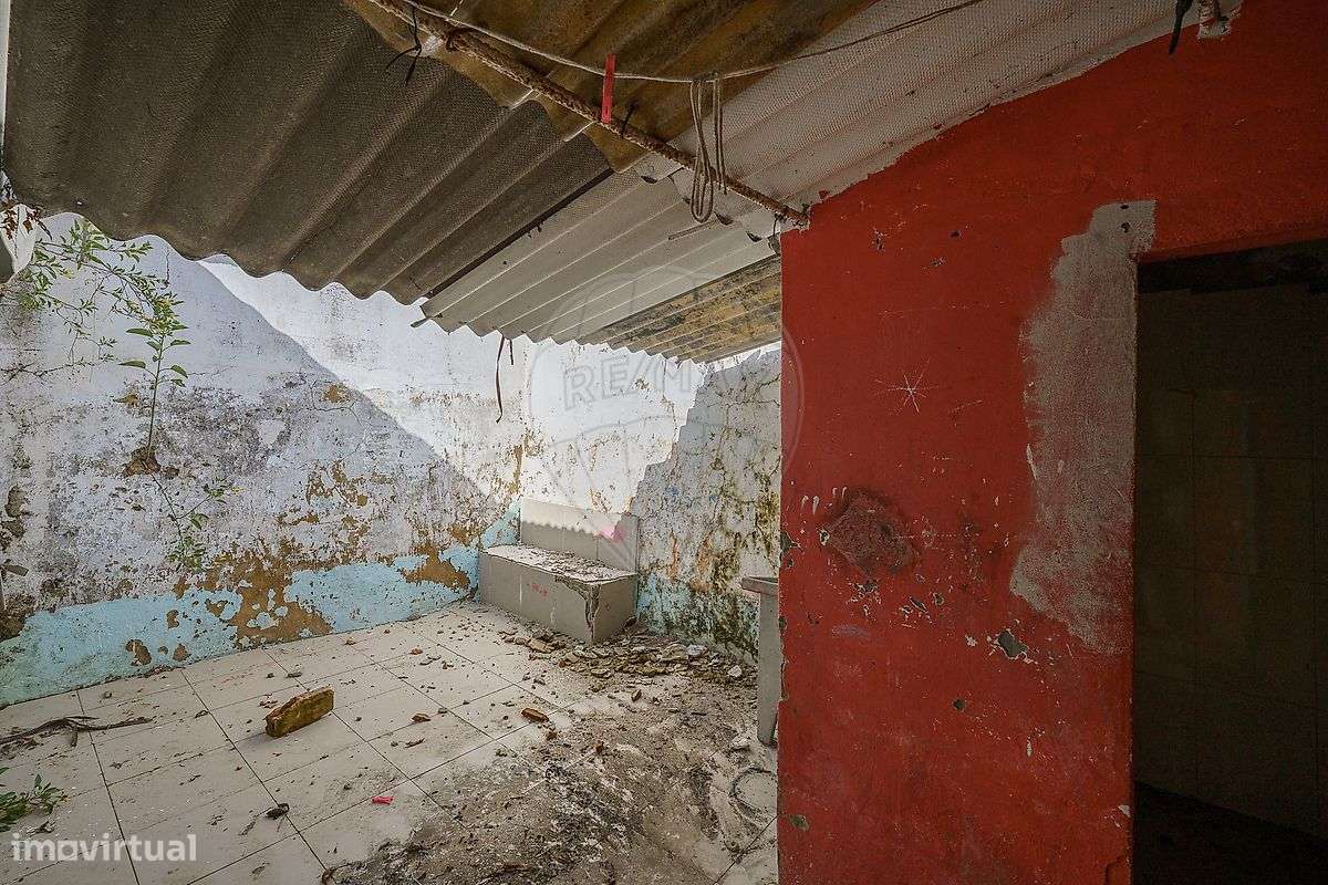 Moradia T0 para venda-14