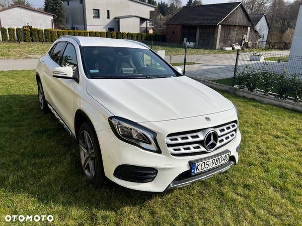 Mercedes-Benz GLA 220 4-Matic - 2