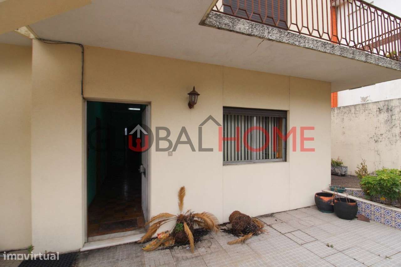 Moradia T5 Bi Familiar em São Pedro da Cova - Grande imagem: 4/48