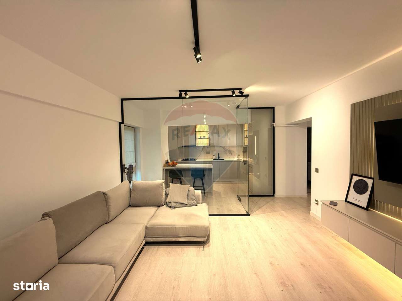 Apartament cu 3 camere de vanzare Bloc 2025 Bacau City Lake - Imagine principală: 2/12