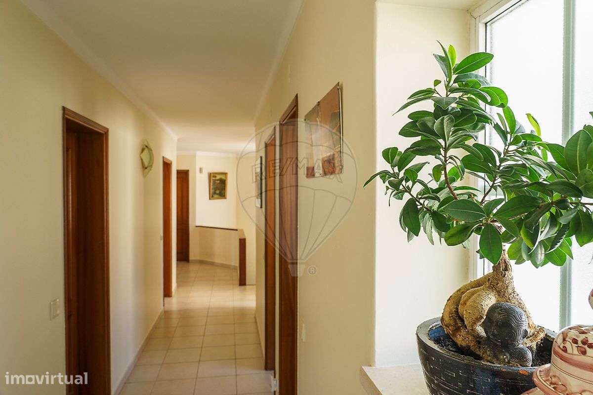 Moradia T4 para venda-23