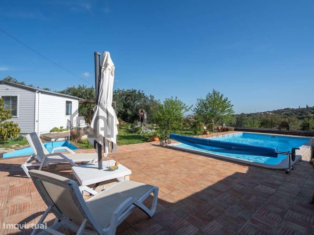 Moradia térrea de 3 quartos e piscina-59