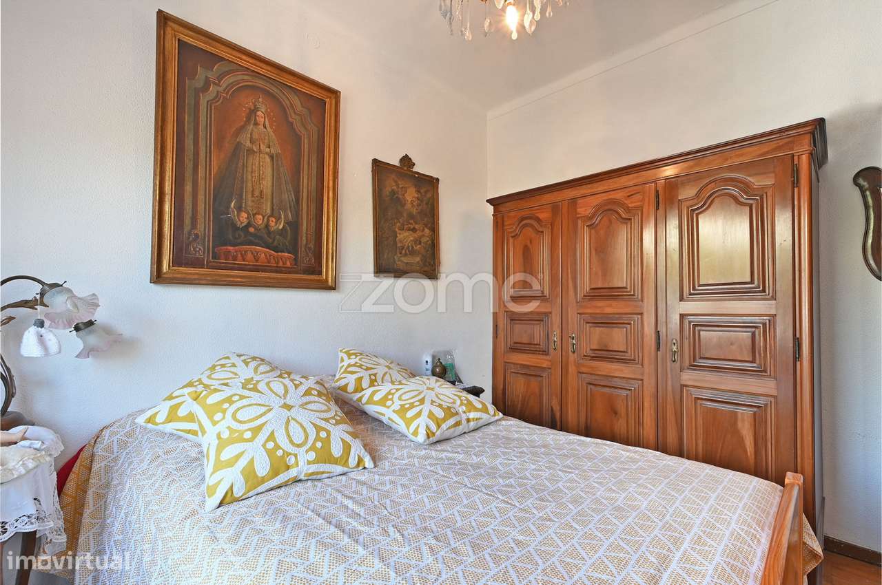 Moradia Bi-Familiar T4 com 2 entradas independentes em V.N. de Gaia - Grande imagem: 5/34