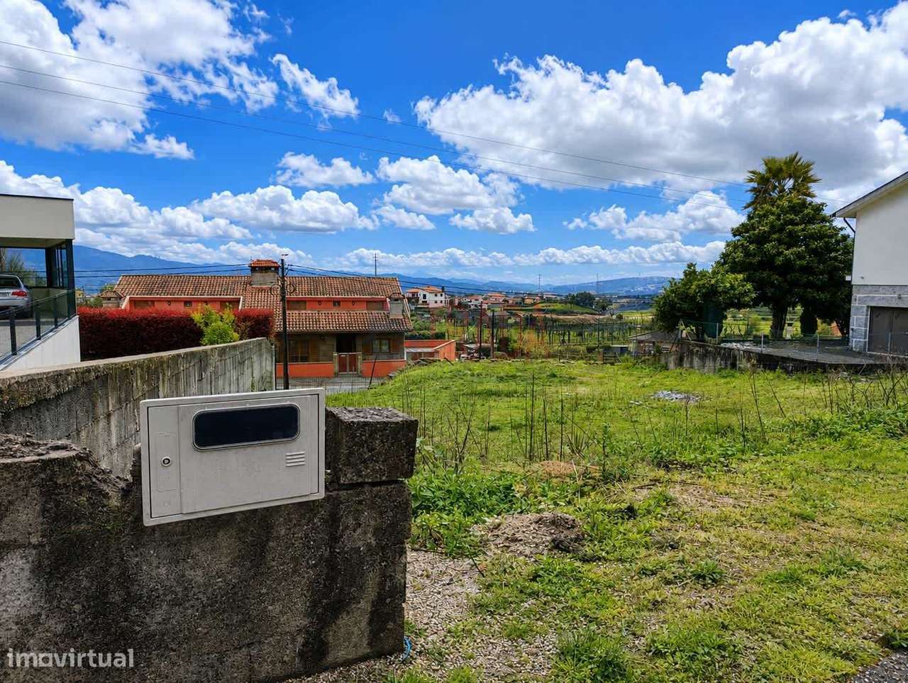 Terreno Urbano para Construção em Louredo – Póvoa de Lanhoso-3