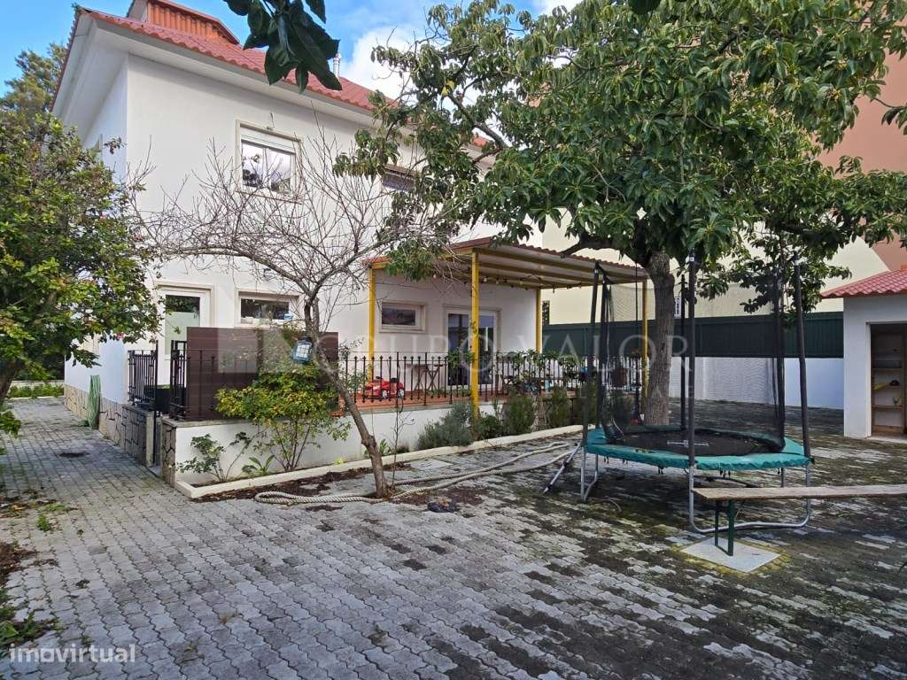 Moradia independente em Pilotos-Lazarim- Costa da Caparica-21