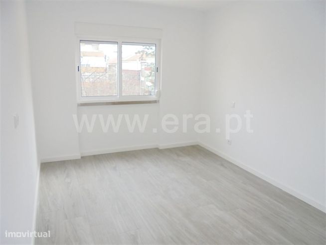 Apartamento T3; Amora-3