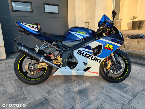 Suzuki GSX-R - 6