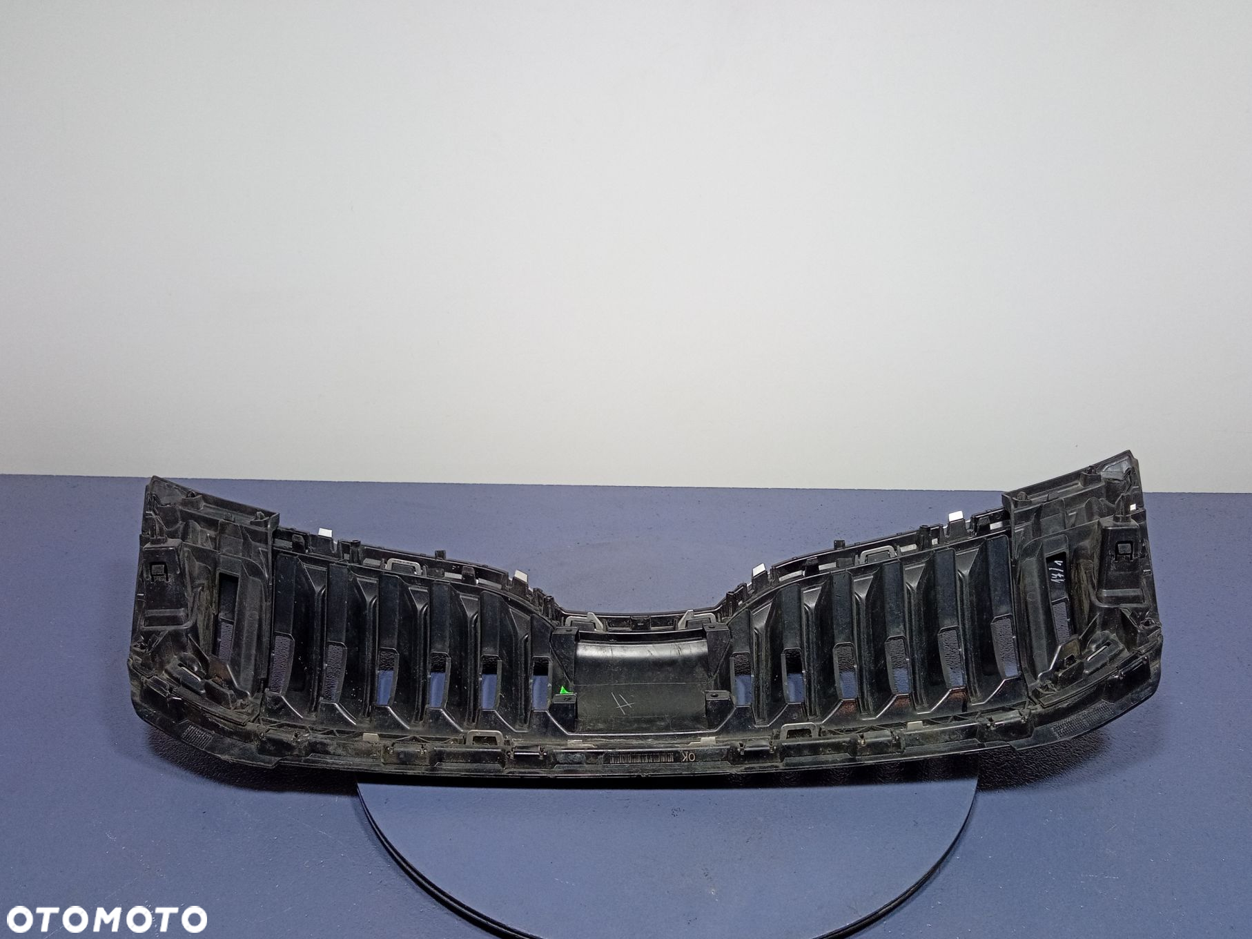 SKODA OCTAVIA III ATRAPA ZDERZAKA GRILL 5E0807723A - 2