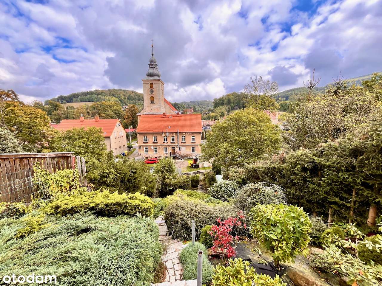 Połowa bliźniaka w Walimiu z uroczym widokiem na Góry Sowie-0