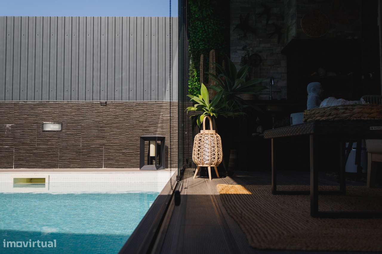 Moradia T4 com piscina Fernão Ferro - Grande imagem: 4/51