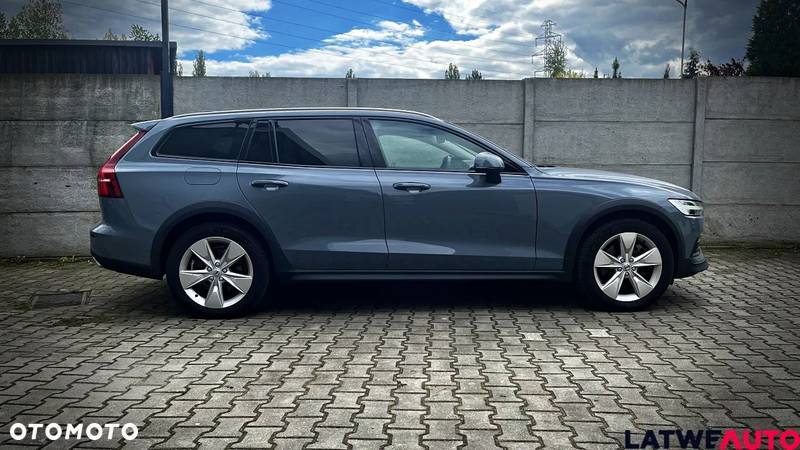 Volvo V60 Cross Country B4 D AWD - 2