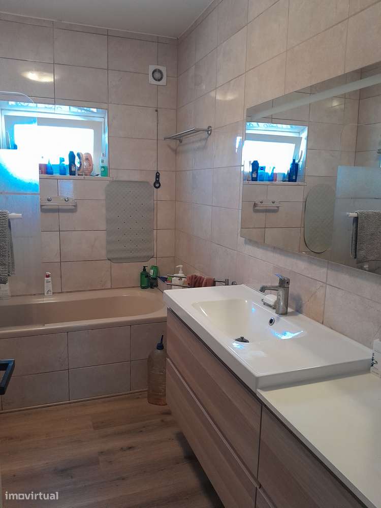 Moradia T3 C/ 1125M2 Terreno-16