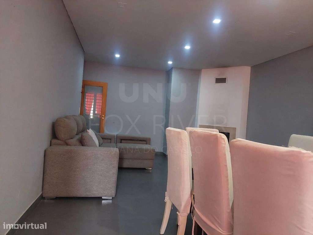 Apartamento T2 com Terraço Privativo e Garagem - Touguinha, Vila do...-9