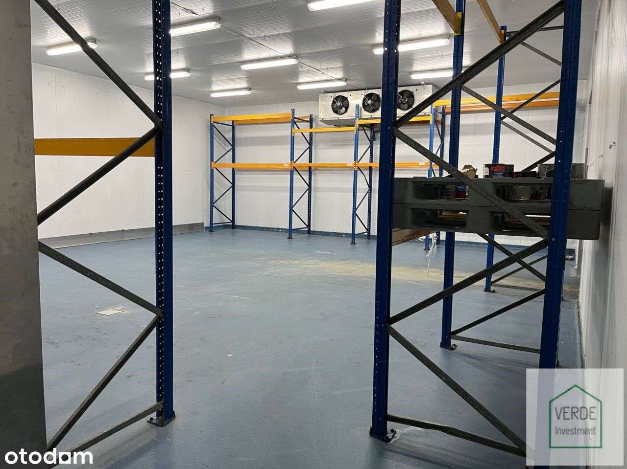 Hala produkcyjna przy trasie S11-10