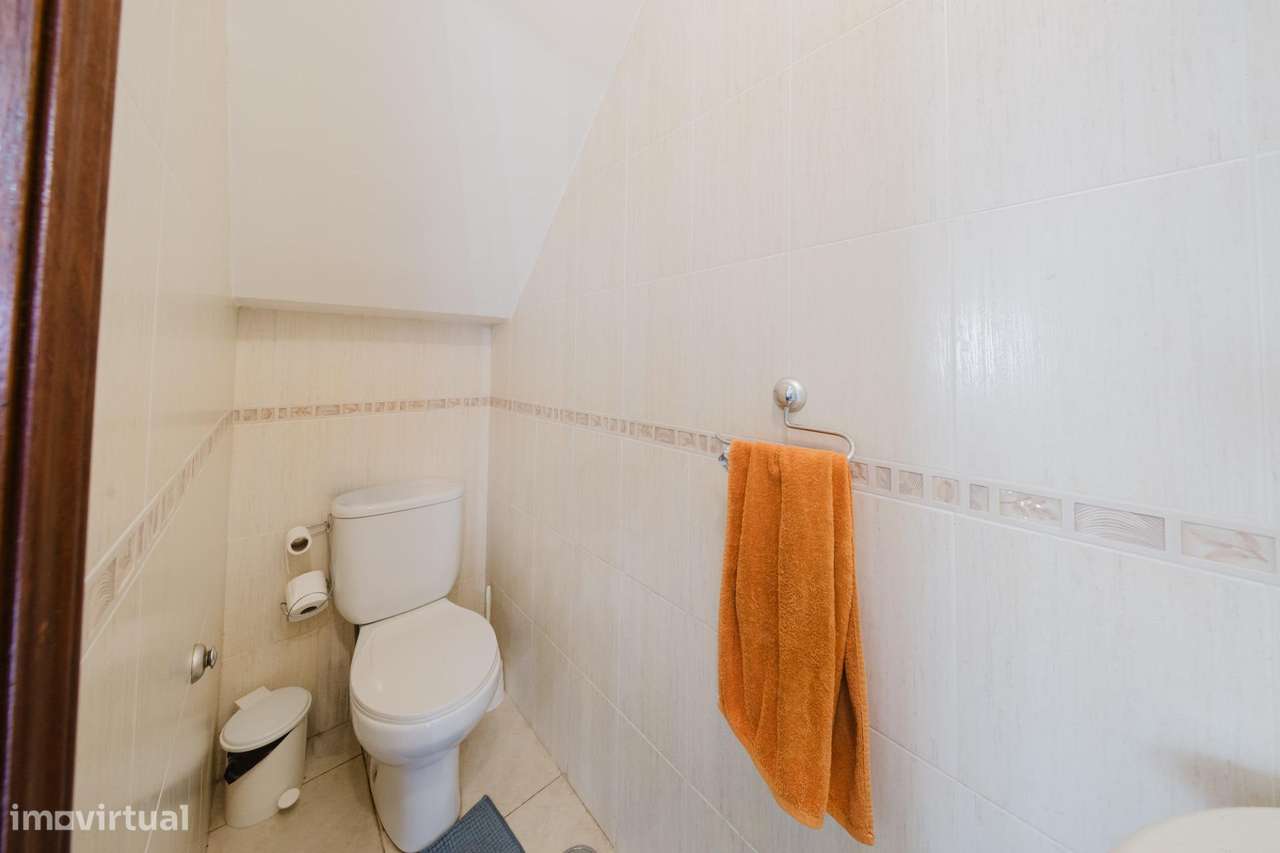 Moradia Independente em Caneças, Odivelas - T3+5-25