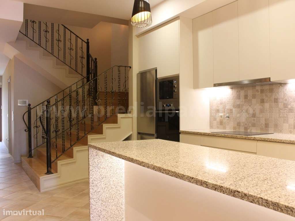 Moradia T2 totalmente remodelada, Vila Nova de Gaia - Grande imagem: 4/27