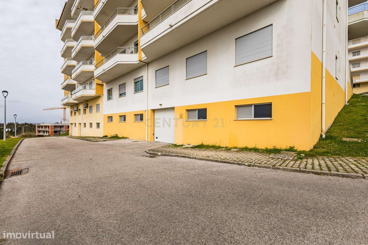 T3 com excelente exposição solar em Telheiro – Leiria-21