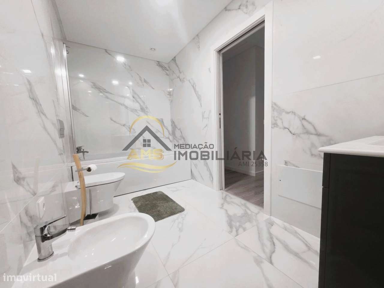 APARTAMENTO T3 COM TERRAÇO DE 186M²-35