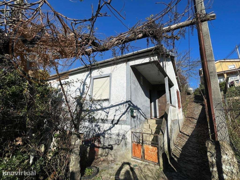 Moradia T4 em Chacim, Cabeceiras de Basto-15