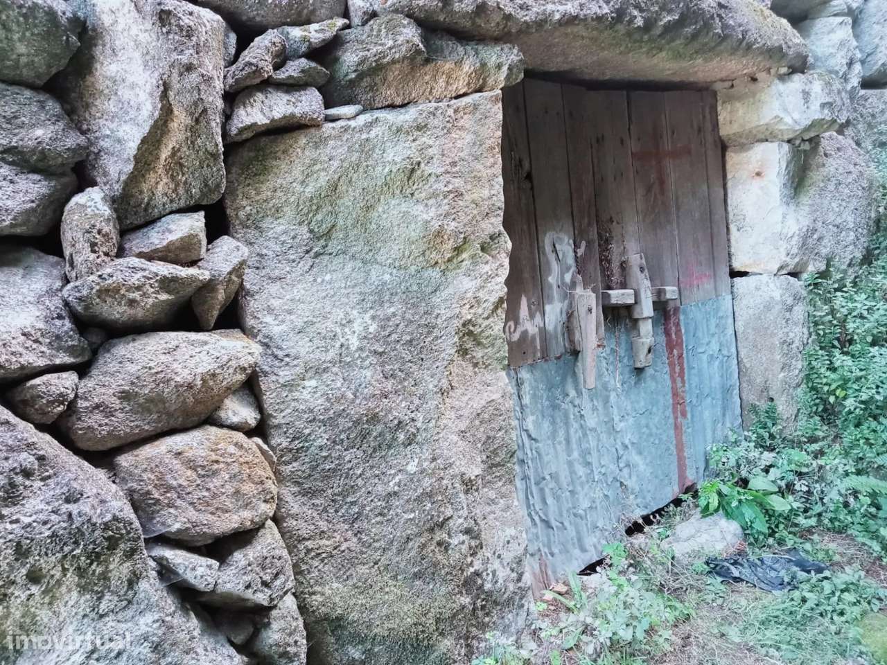Moradia em Pedra de 1927 para Restauro | Lindoso, Ponte da Barca-11