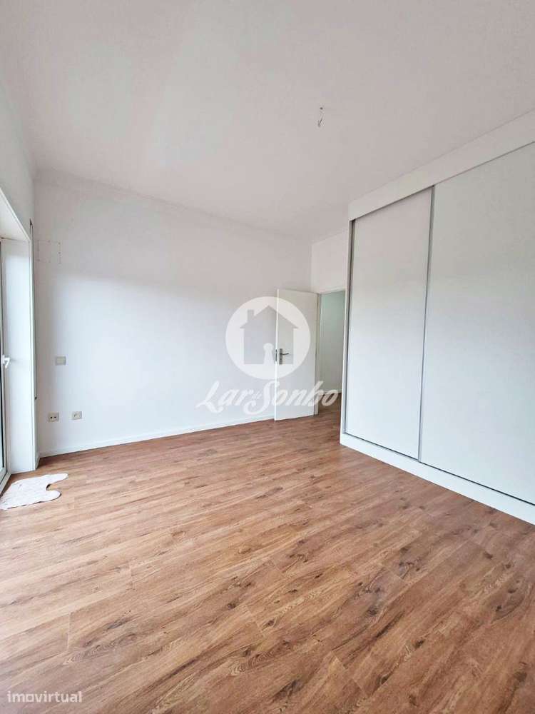 Apartamento T3, totalmente renovado, com Box, Águas Santas, Maia-14