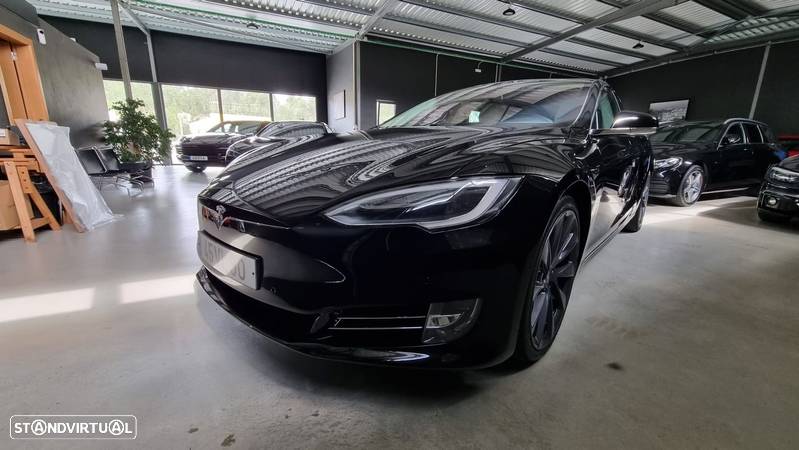 Tesla Model S 100D - 1