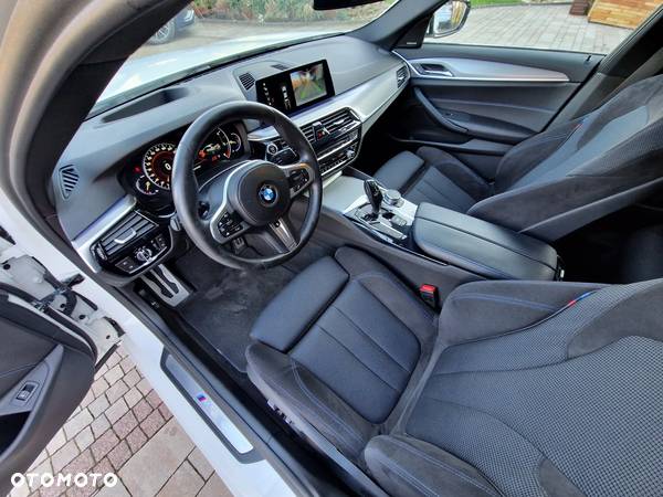 BMW Seria 5 520d M Sport sport - 7