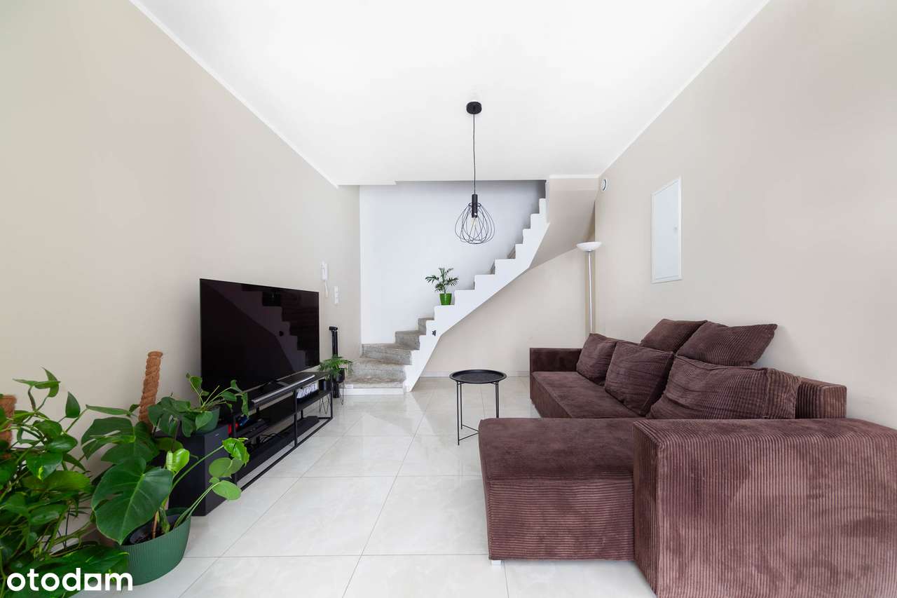 Nowoczesny Dom w zabudowie szeregowej 70 m2, 4 pokoje, ogród-1