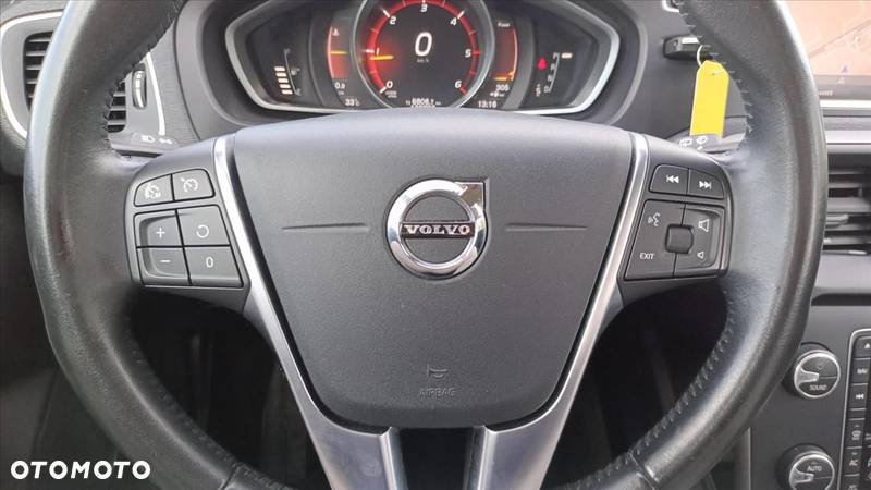 Volvo V40 D2 Drive-E Momentum - 17