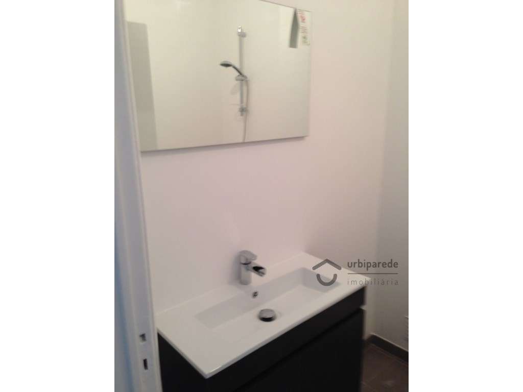 Apartamento T3, em Monte Abraão Queluz-23