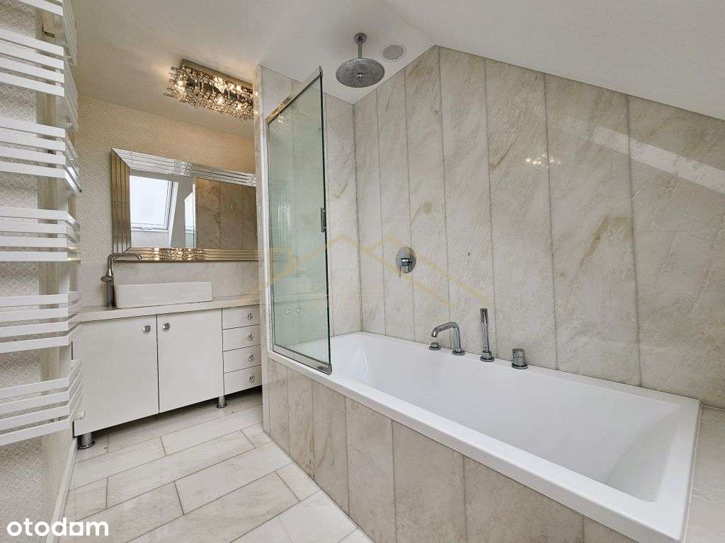 Nowoczesny Dom wolnostojący w Nawozie! Do Wejścia !-15