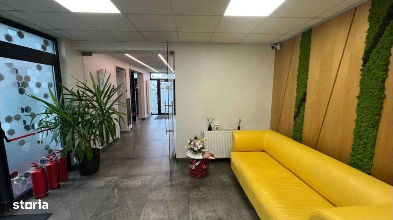 Imobil de vânzare – Pretabil pentru clinică medicală - Imagine principală: 2/2