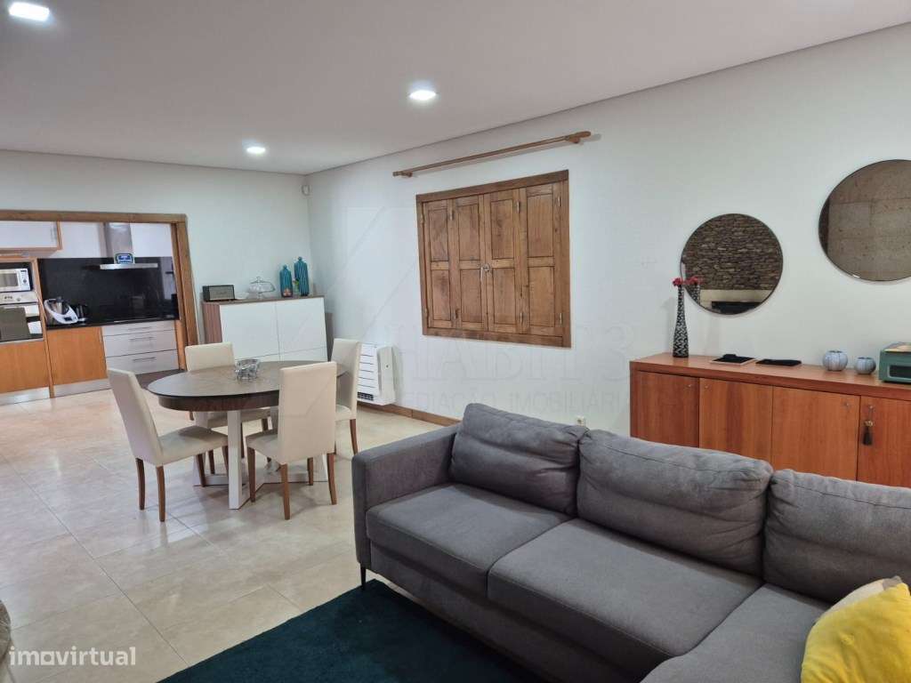 Moradia T4 com Suite, Jardim e Garagem - Centro de Ponte de Lima-29