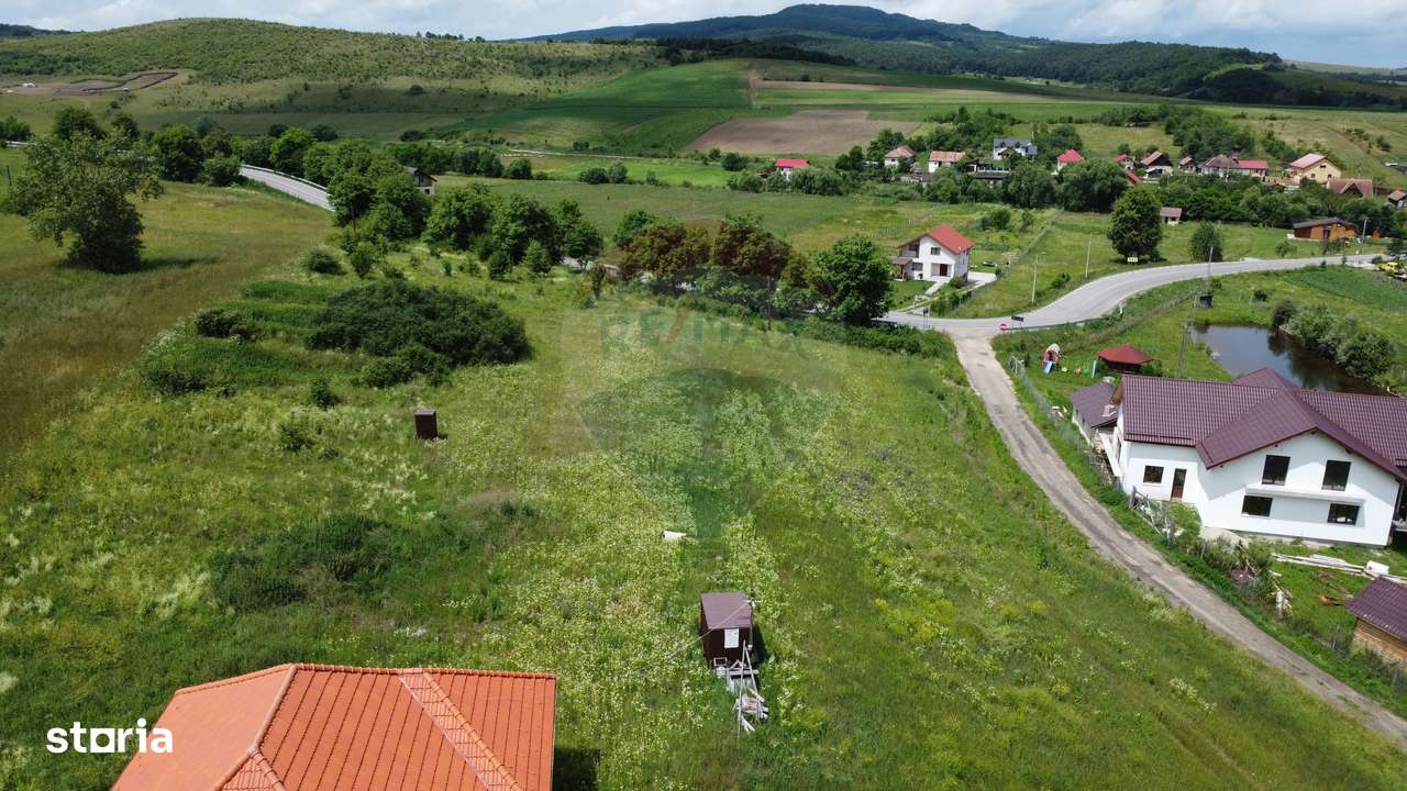 Teren intravilan 2700 mp de vânzare în Băbuțiu Cluj - Imagine principală: 5/17