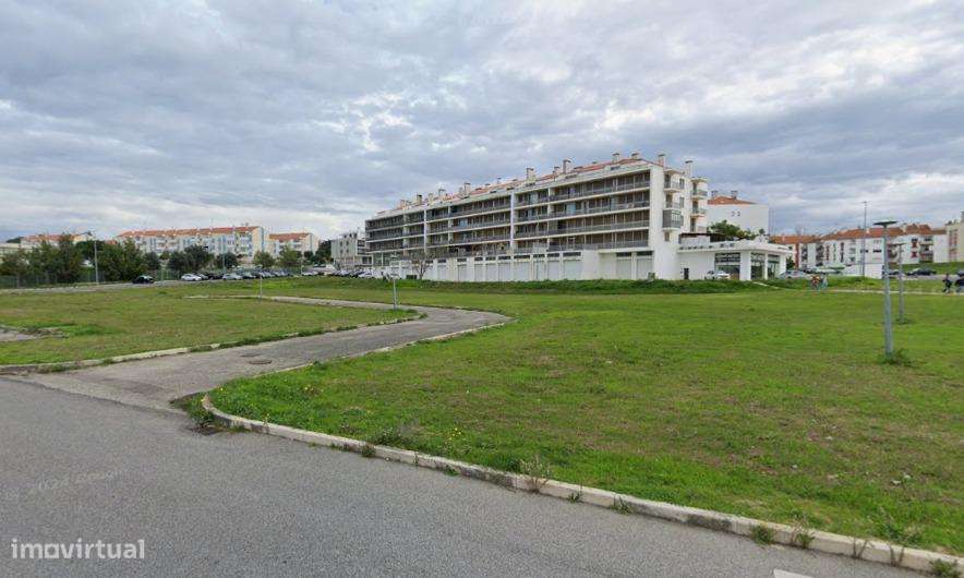 Lote para Prédio de Habitação Multifamiliar – Azambuja - Grande imagem: 2/4