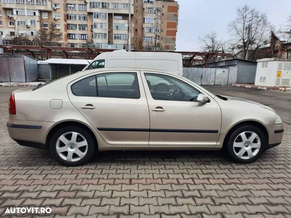 Skoda Octavia 1.6 Classic - 2