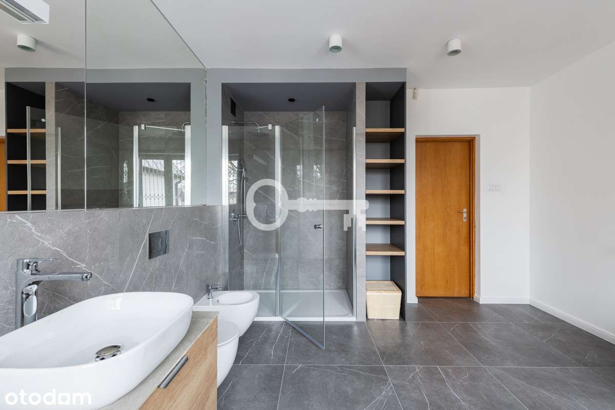 Elegancki dom w prestiżowej okolicy - Pełny obrazek: 5/20