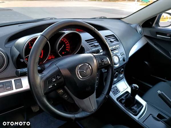 Mazda 3 1.6 Exclusive - 21