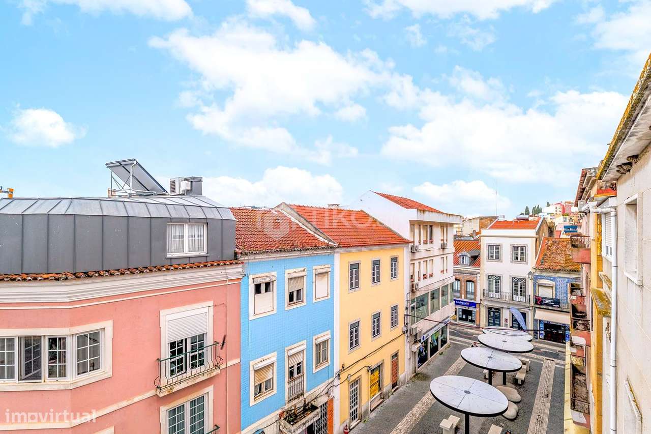 APARTAMENTO T3 REMODELADO | CENTRO DE VILA FRANCA DE XIRA-31