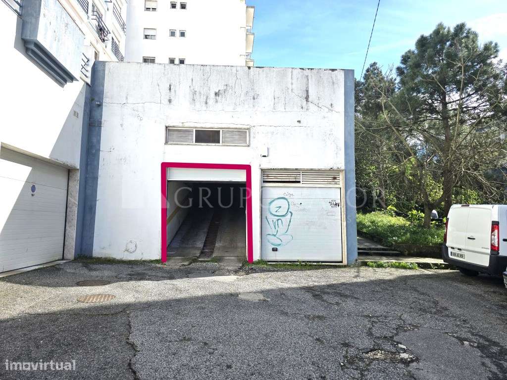 Apartamento T2 com estacionamento coberto privativo na Rinchoa (Rio...-15